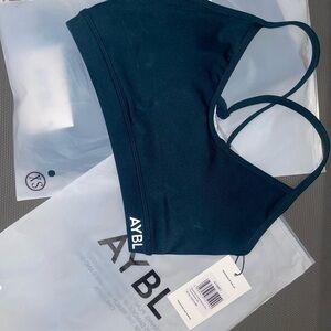 Empower Seamless Sports Bra and Short Set (XS, NWT)
